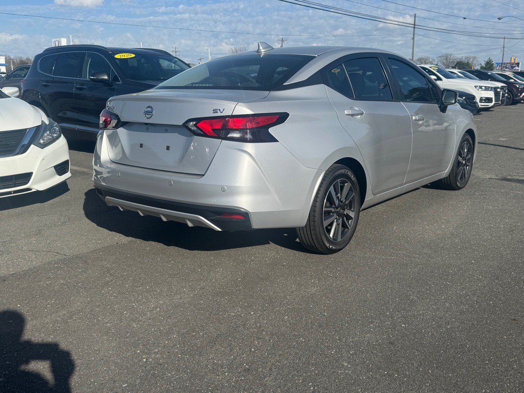 2021 Nissan Versa Image 6