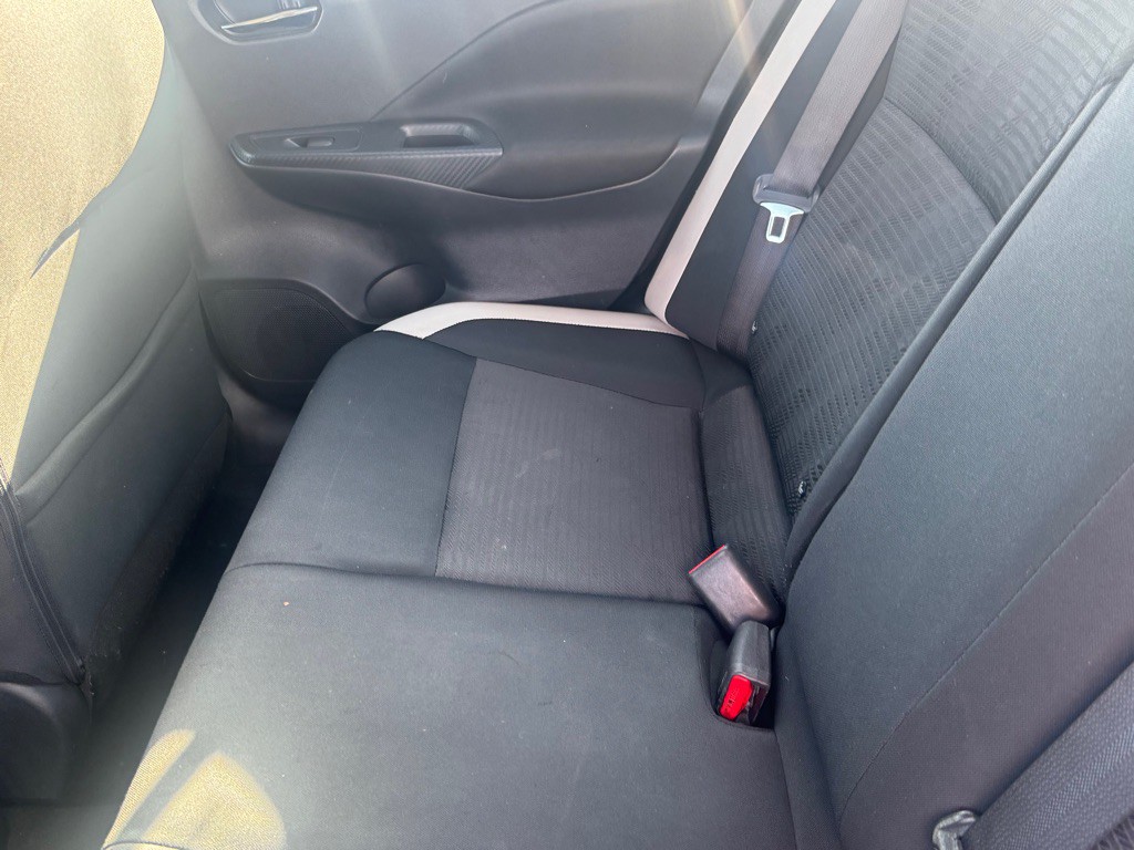 2021 Nissan Versa Image 10