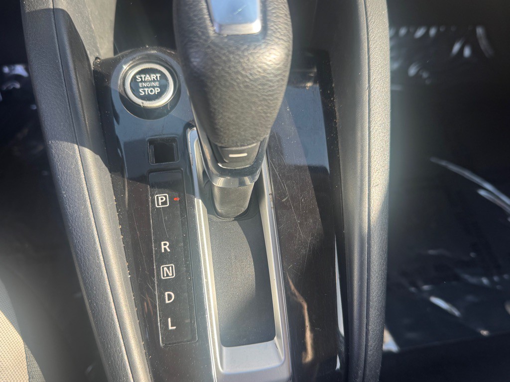 2021 Nissan Versa Image 13