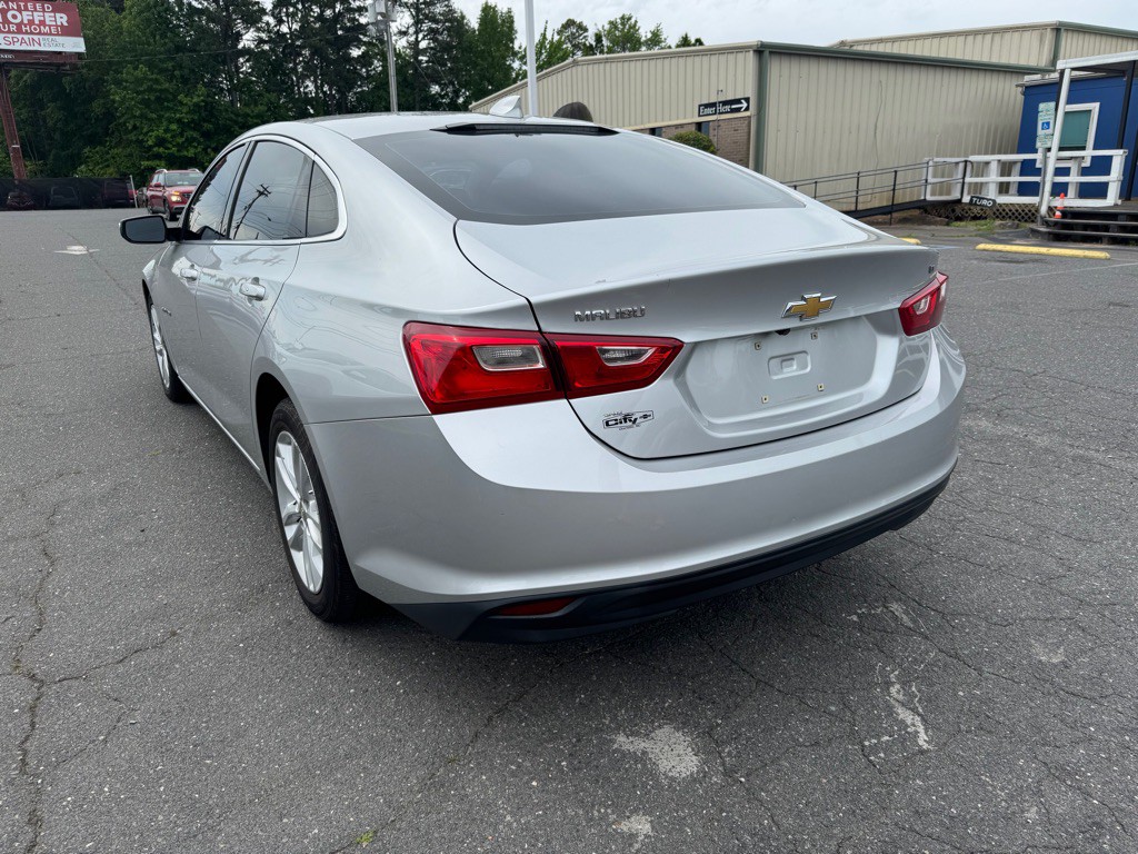 2018 Chevrolet Malibu Image 4