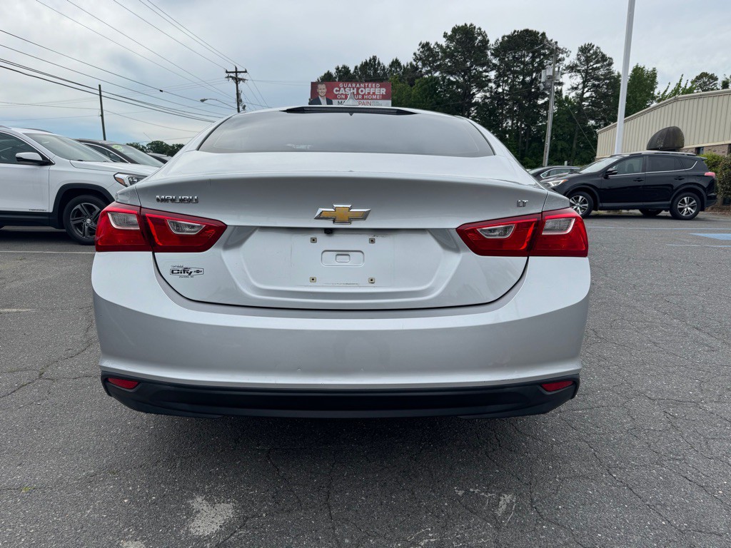 2018 Chevrolet Malibu Image 5