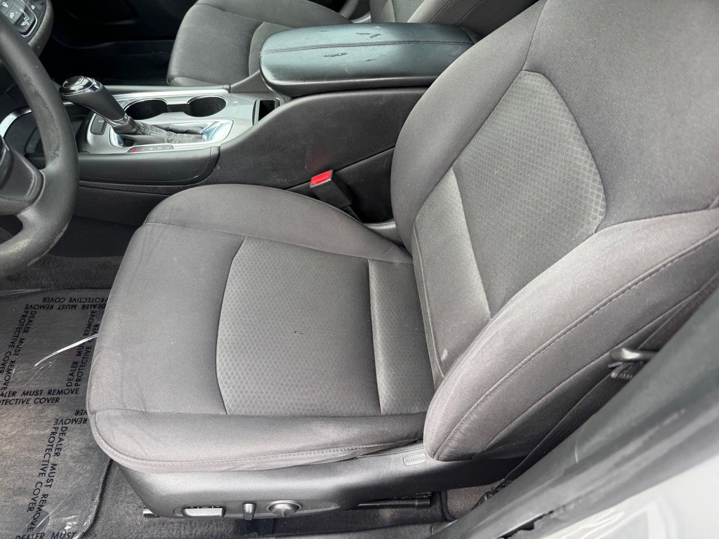 2018 Chevrolet Malibu Image 11