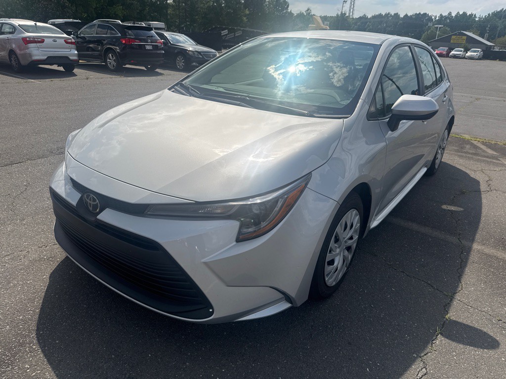 2023 Toyota Corolla Image 2