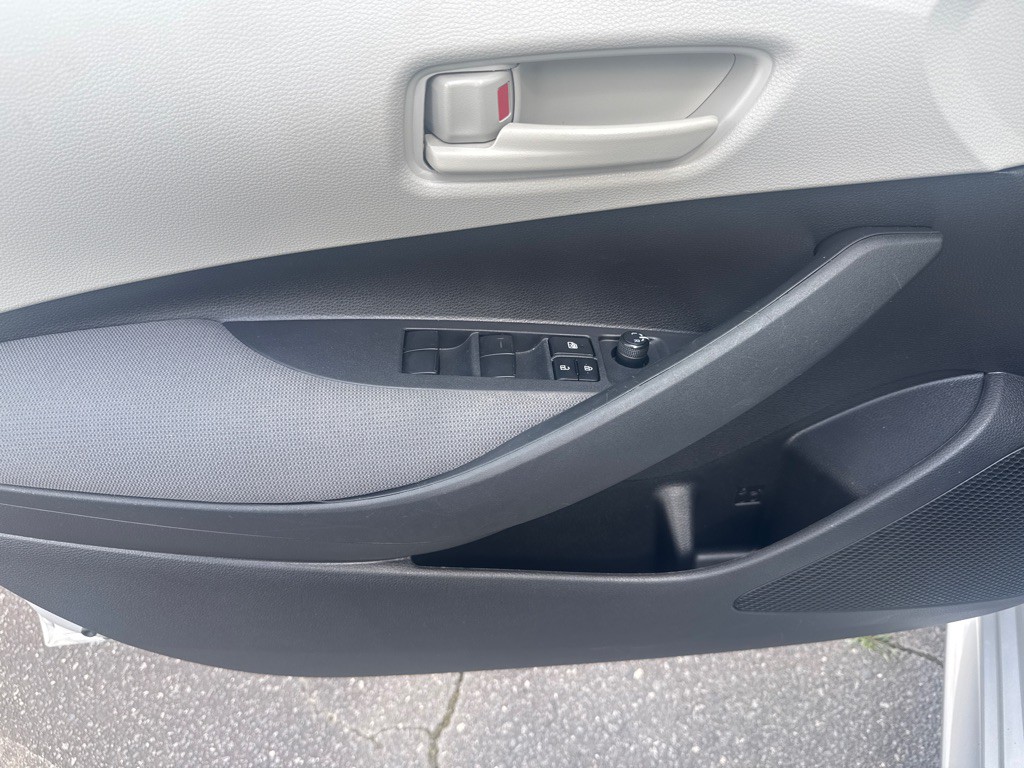 2023 Toyota Corolla Image 13