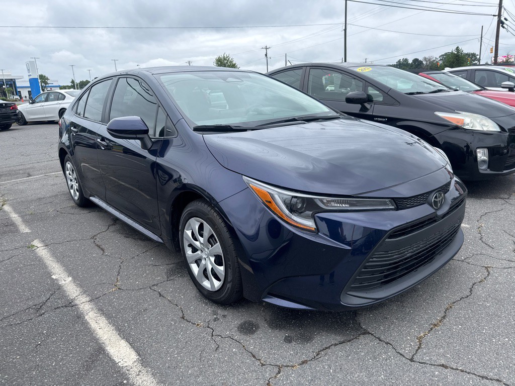 2024 Toyota Corolla Image 1