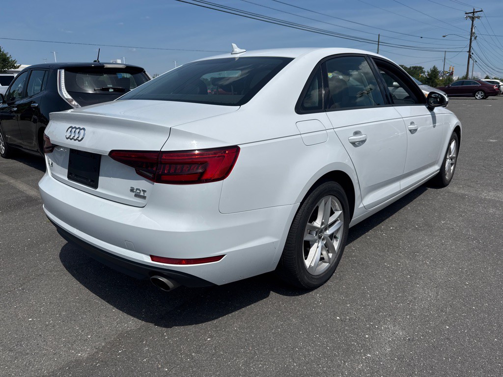 2017 Audi A4 Image 6
