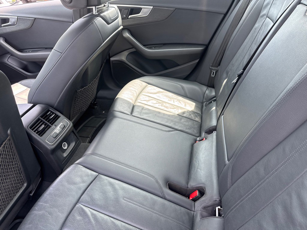 2017 Audi A4 Image 14