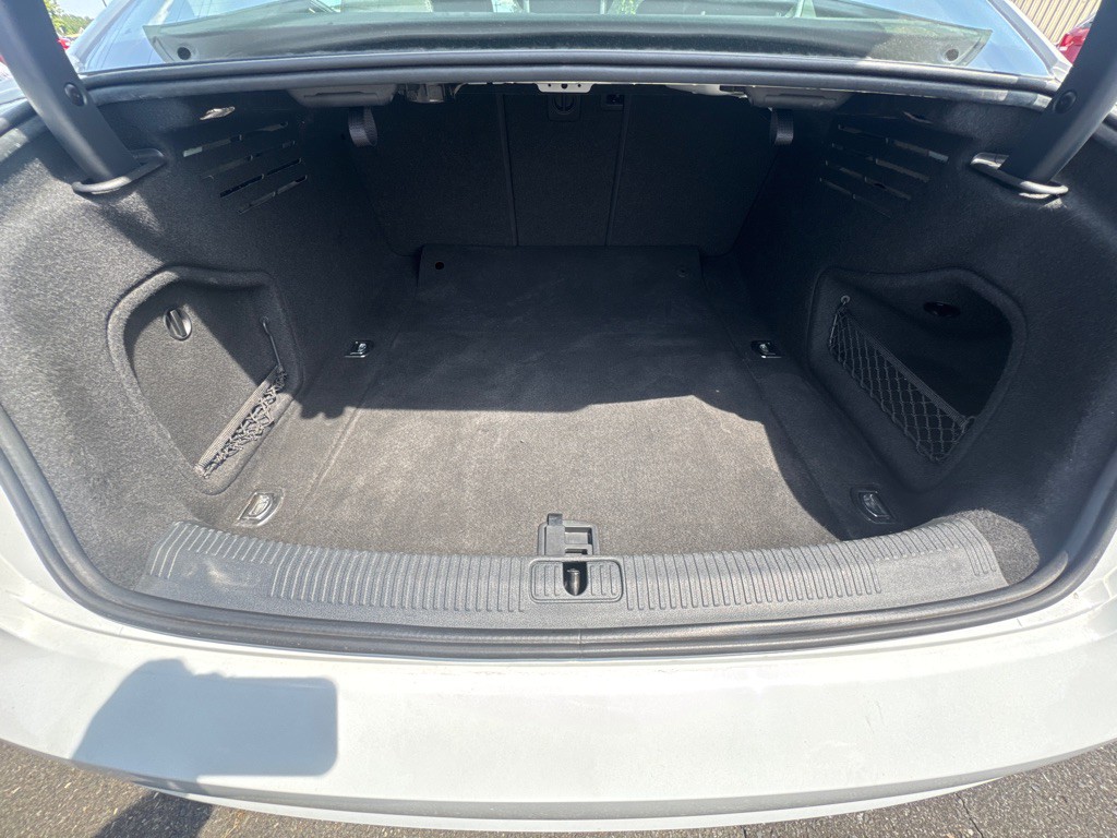 2017 Audi A4 Image 15