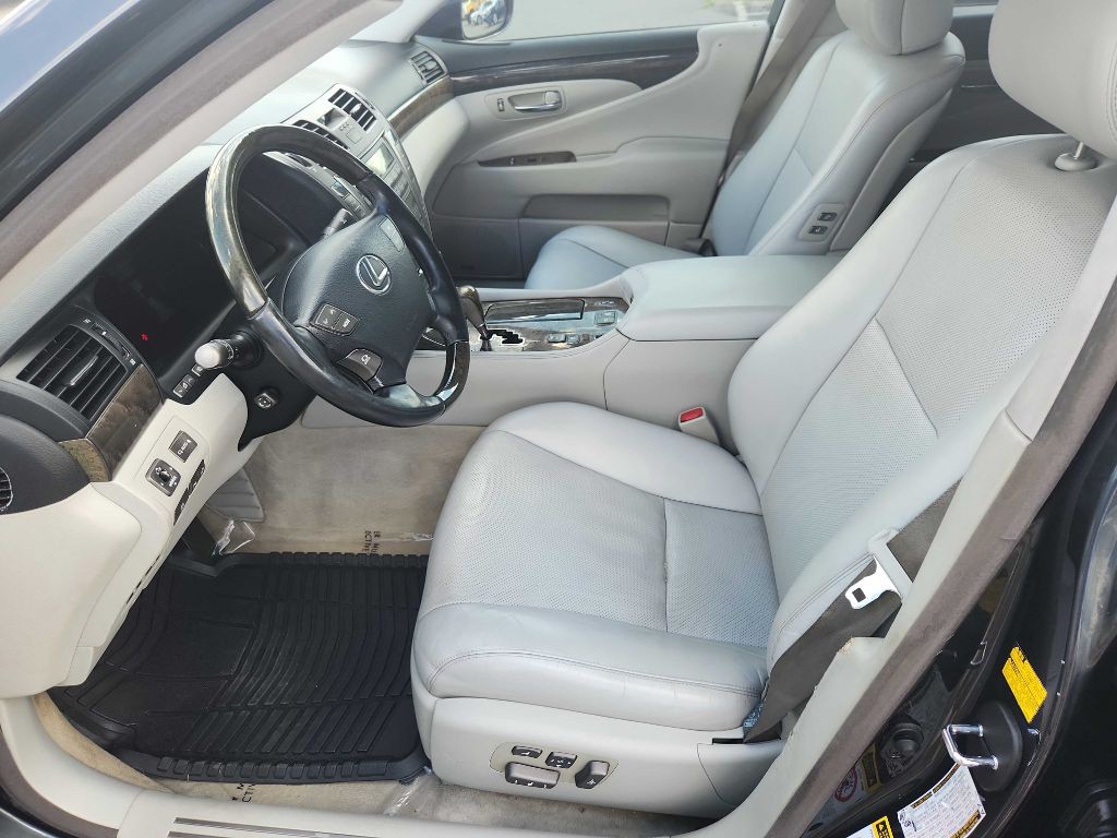 2008 Lexus LS Image 29