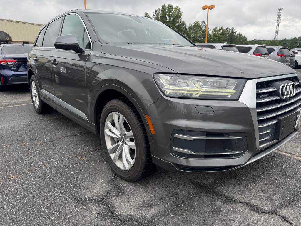 2018 Audi Q7 Image 1