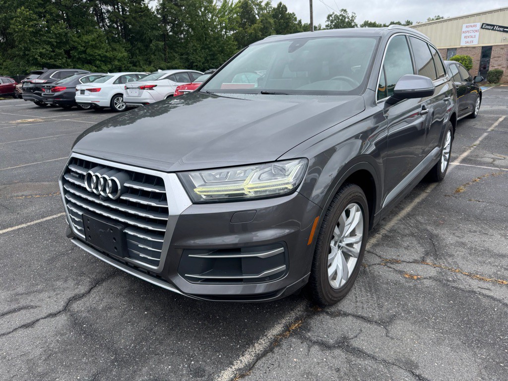 2018 Audi Q7 Image 2