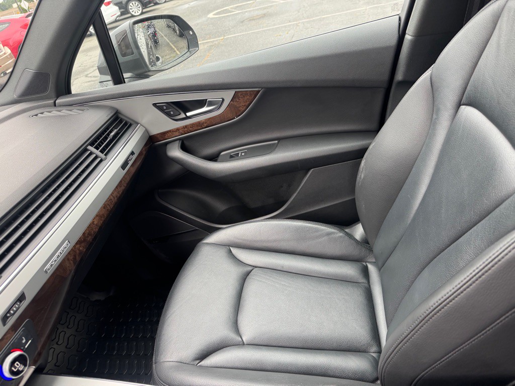 2018 Audi Q7 Image 13