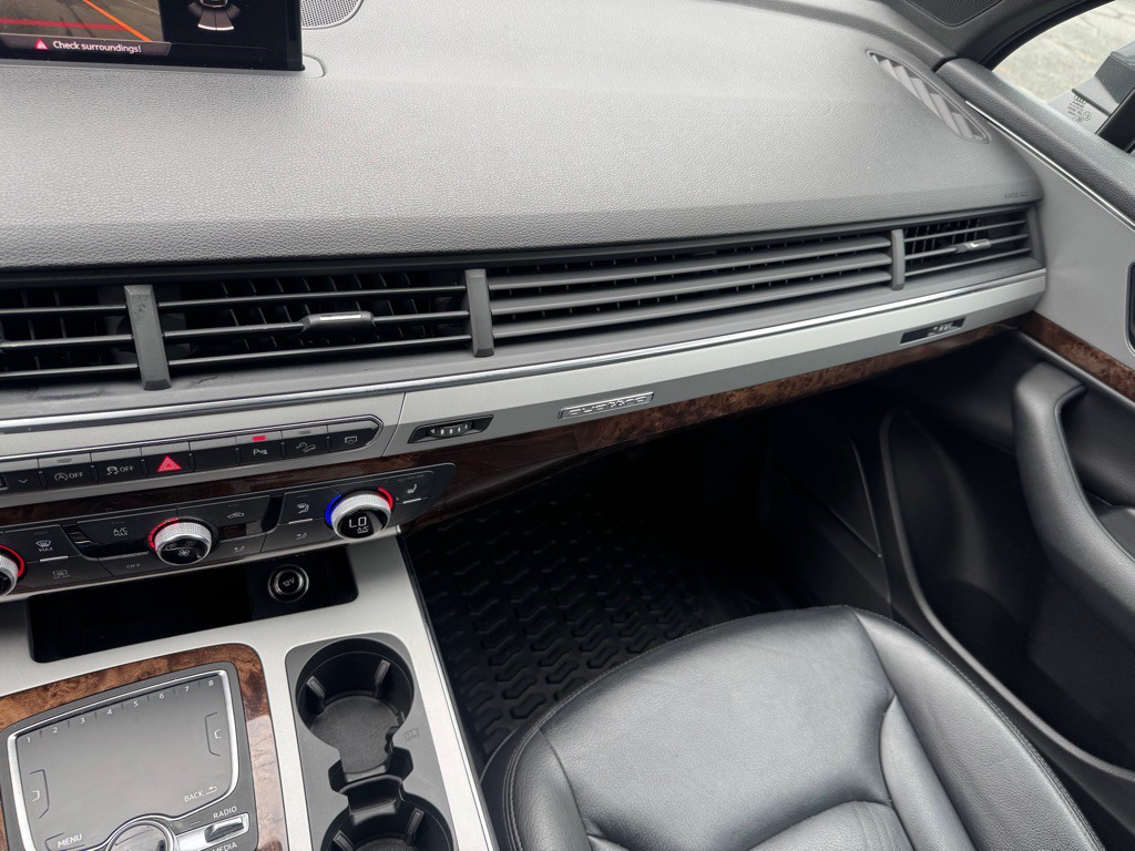2018 Audi Q7 Image 11