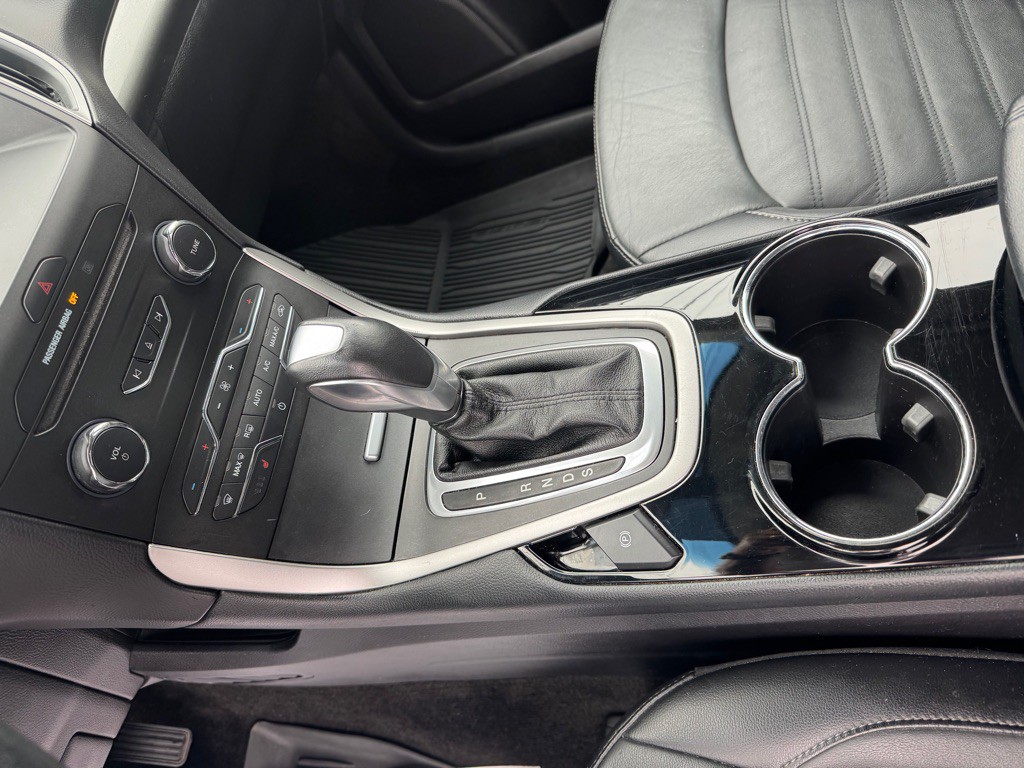 2018 Ford Edge Image 14