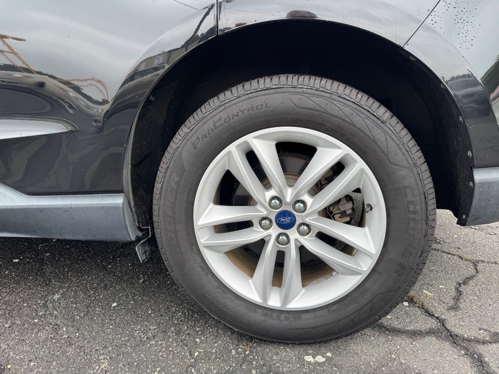 2018 Ford Edge Image 24