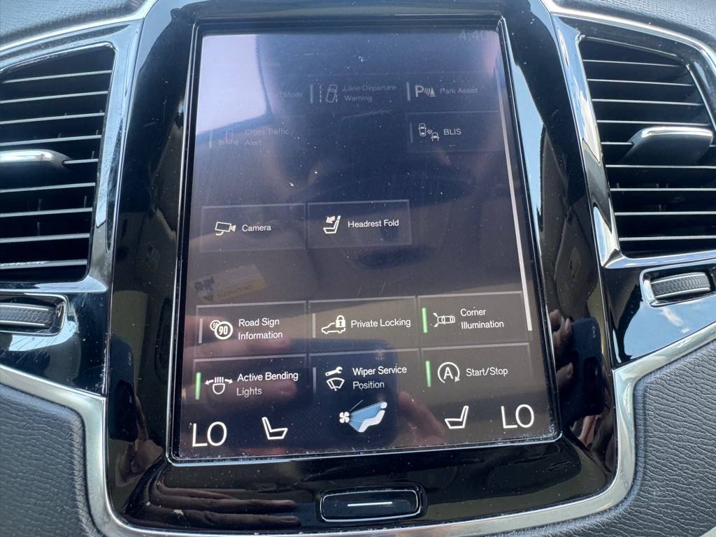 2016 Volvo XC90 Image 14