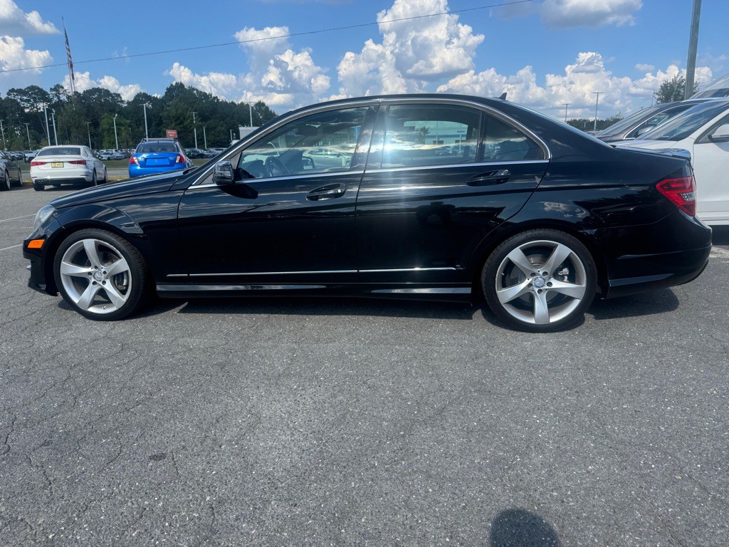 2014 Mercedes-Benz C-Class Image 6