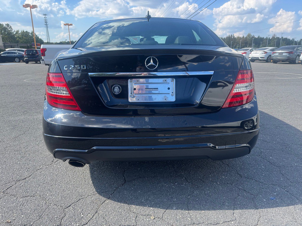 2014 Mercedes-Benz C-Class Image 7