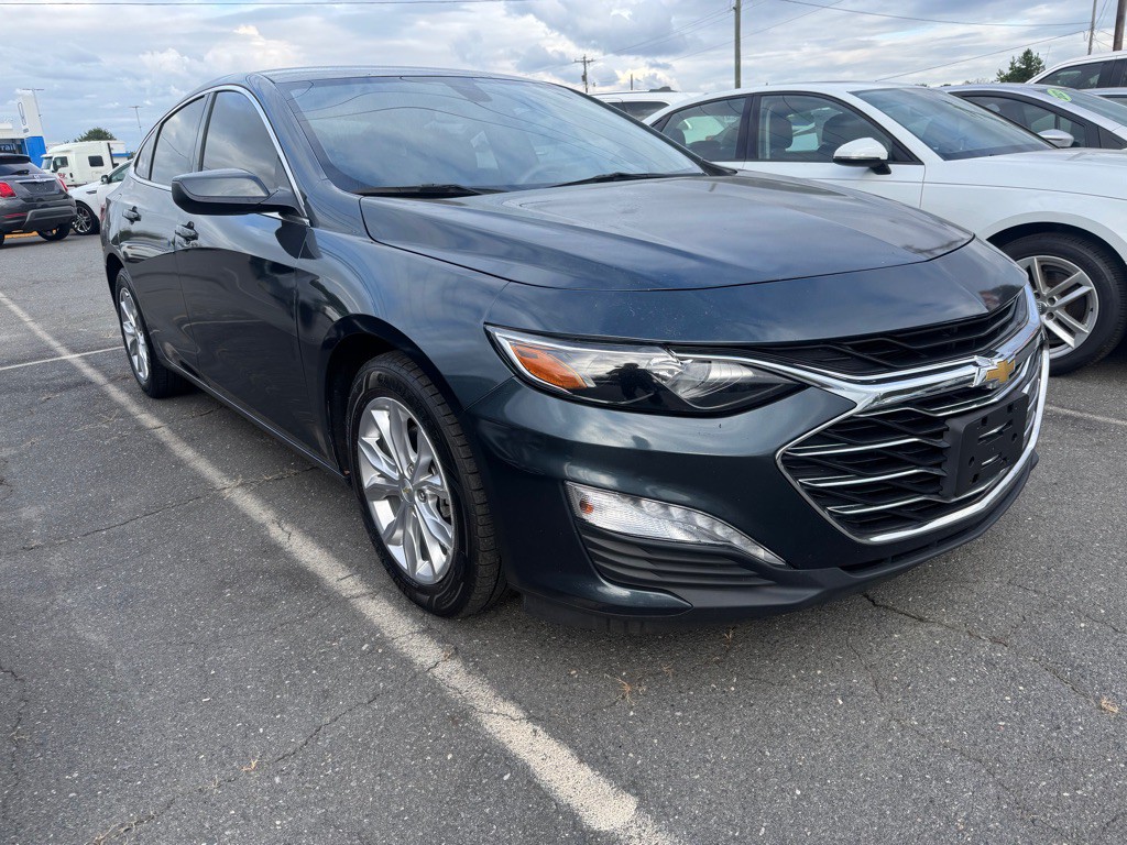 2021 Chevrolet Malibu Image 3