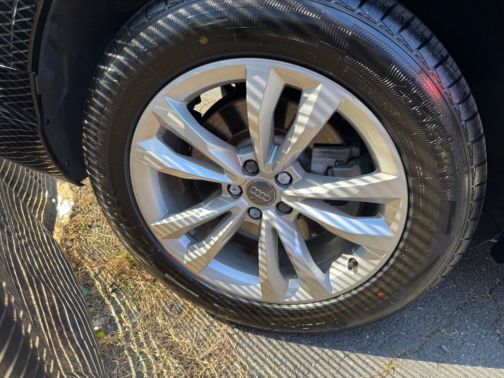 2019 Audi Q7 Image 16