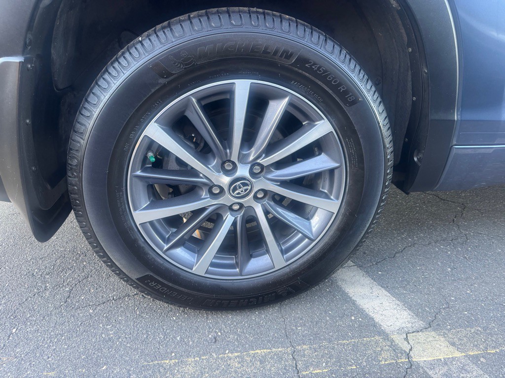 2018 Toyota Highlander Image 20