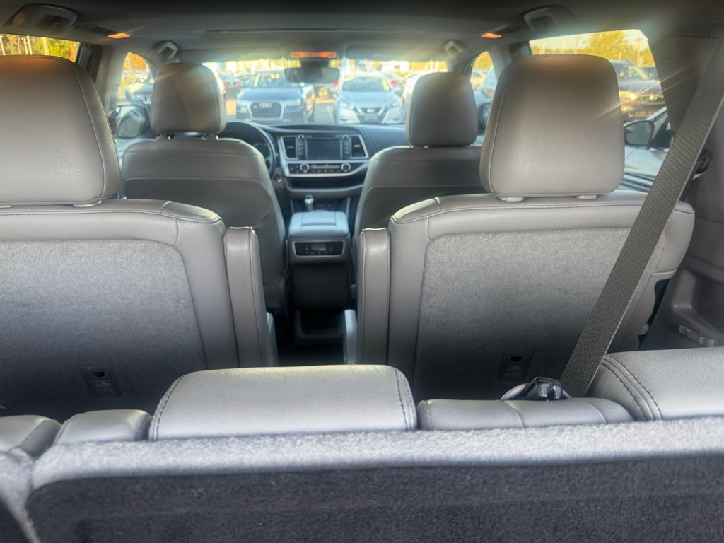 2018 Toyota Highlander Image 23