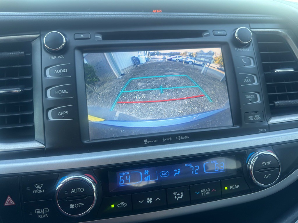 2018 Toyota Highlander Image 27