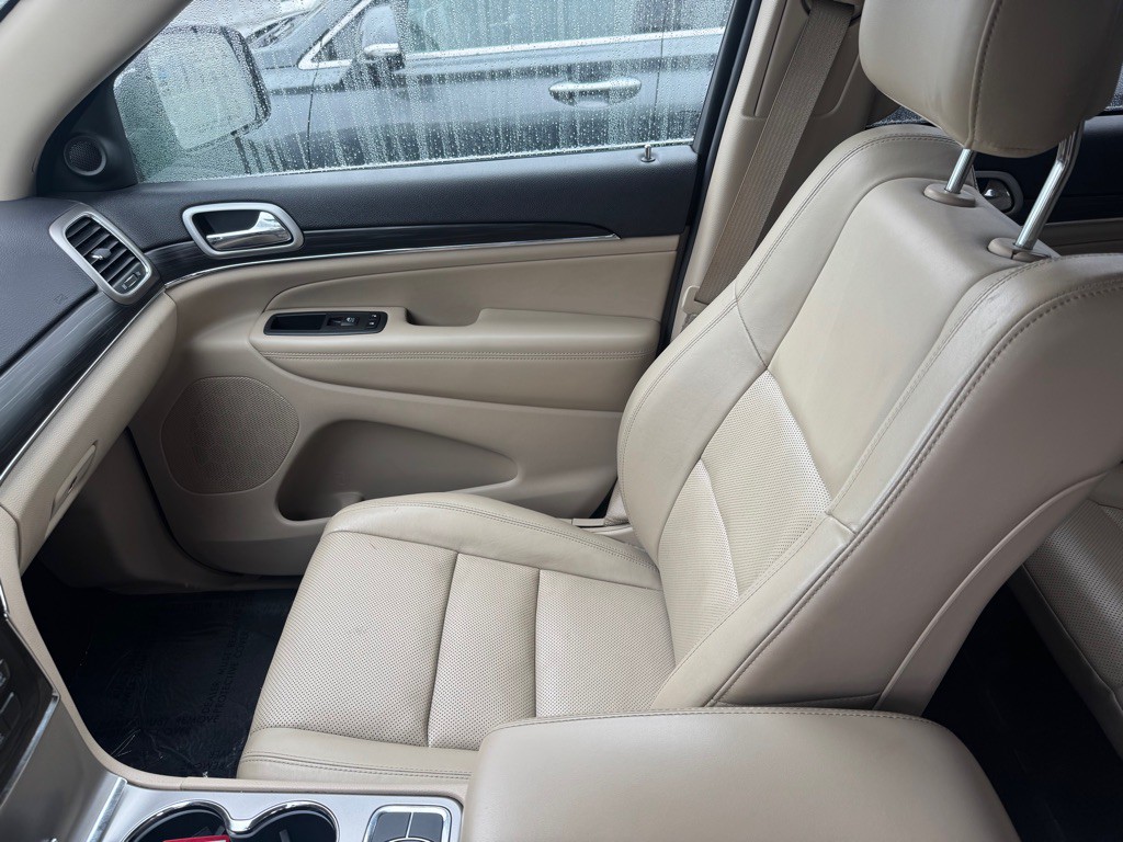 2020 Jeep Grand Cherokee Image 9