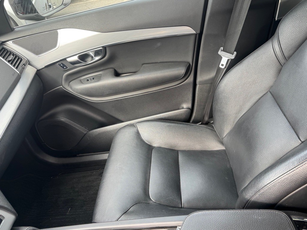 2016 Volvo XC90 Image 11