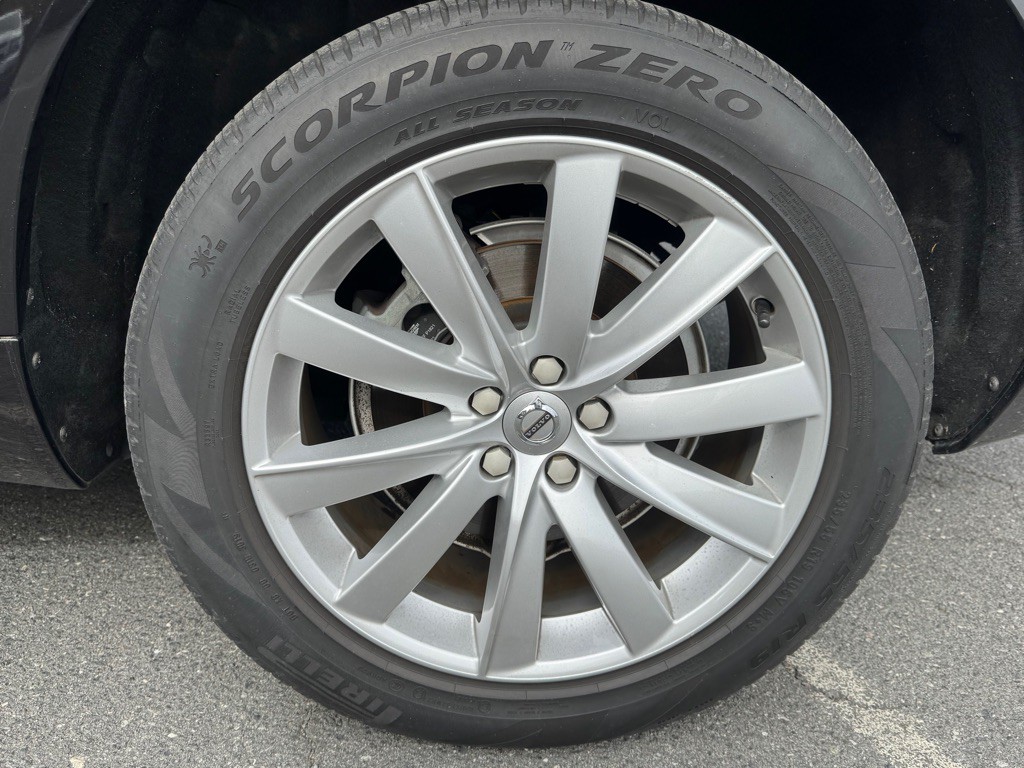 2016 Volvo XC90 Image 24