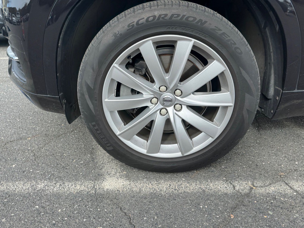 2016 Volvo XC90 Image 25