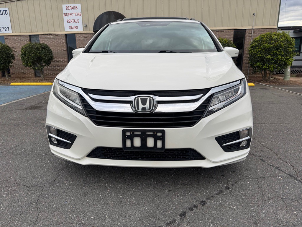 2018 Honda Odyssey Image 2