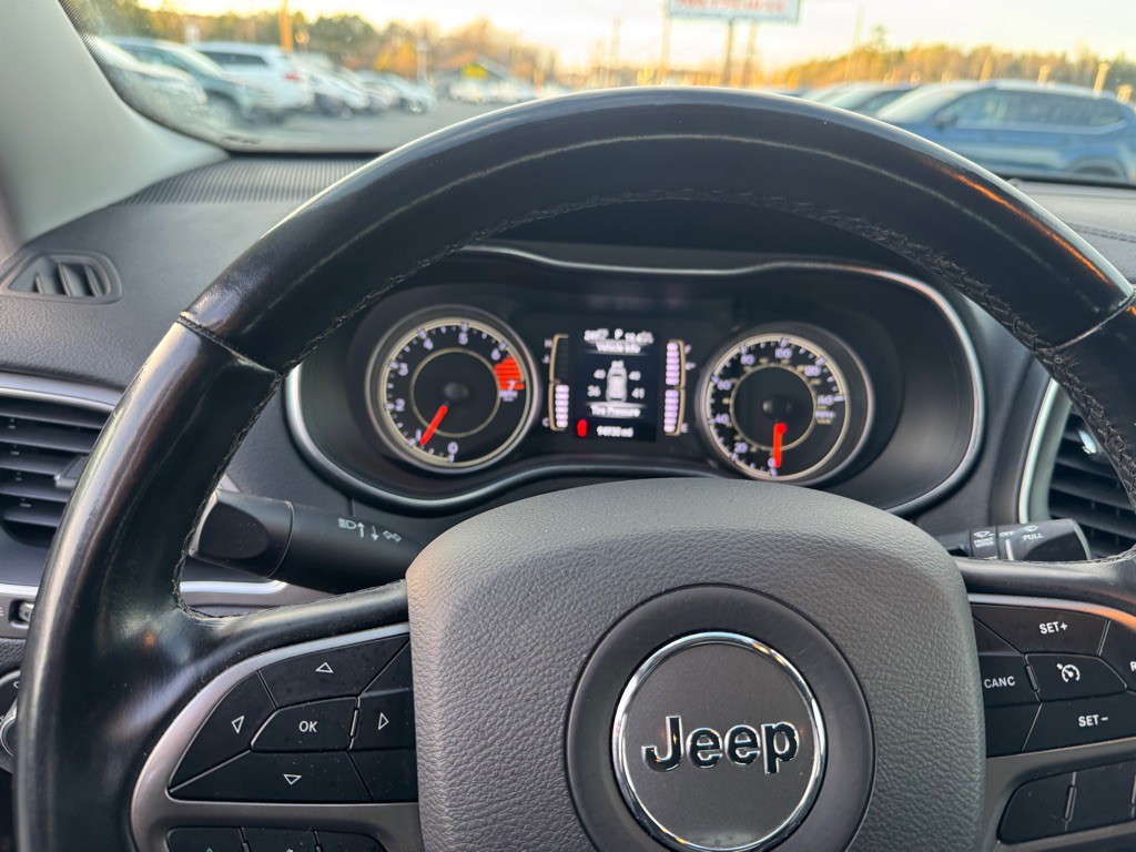 2020 Jeep Cherokee Image 14