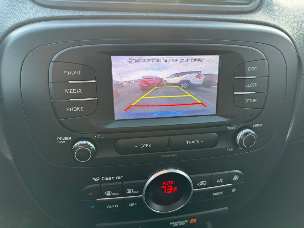 2017 Kia Soul Image 16