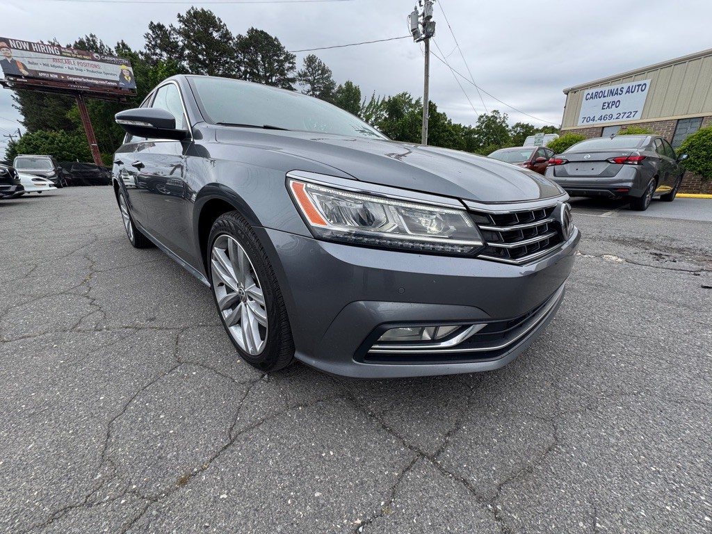 2018 Volkswagen Passat Image 3
