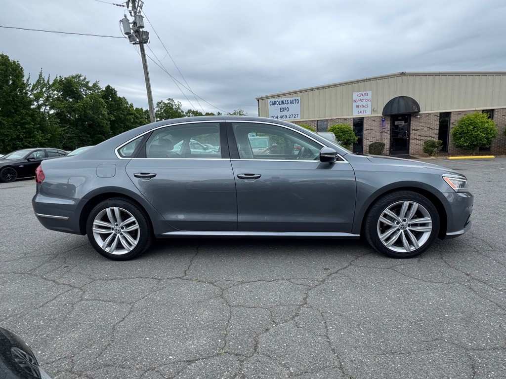 2018 Volkswagen Passat Image 4