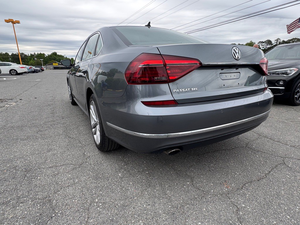 2018 Volkswagen Passat Image 7