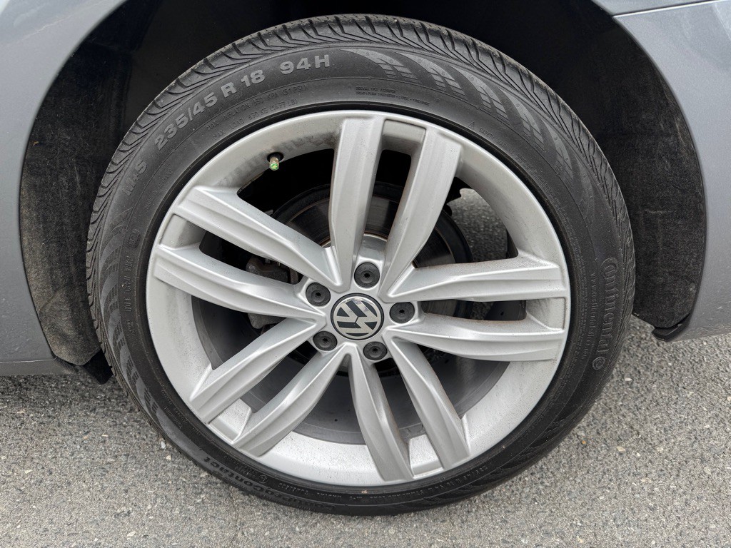 2018 Volkswagen Passat Image 23