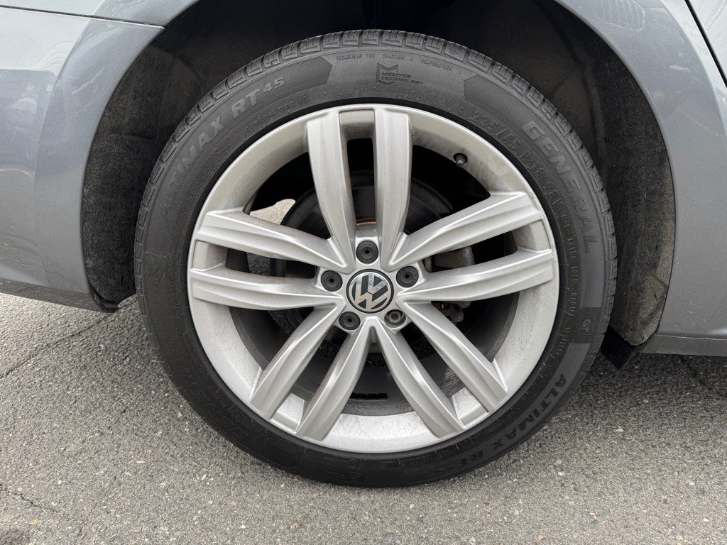 2018 Volkswagen Passat Image 26