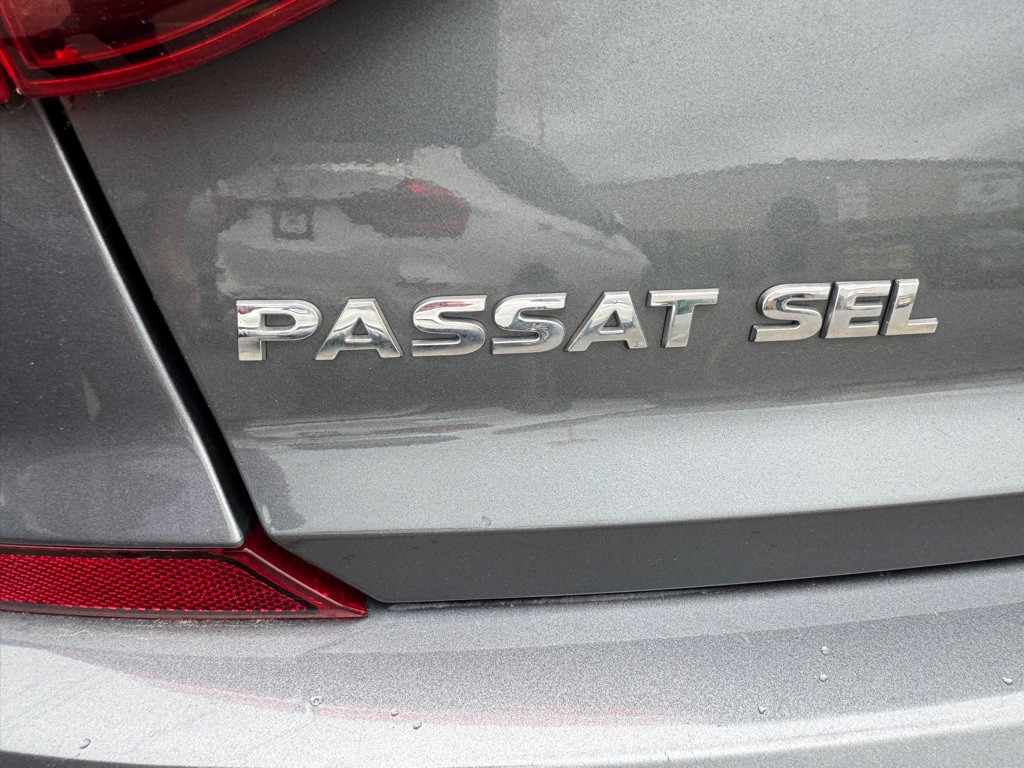 2018 Volkswagen Passat Image 27