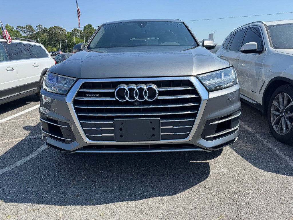 2017 Audi Q7 Image 2