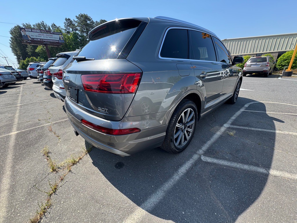 2017 Audi Q7 Image 5