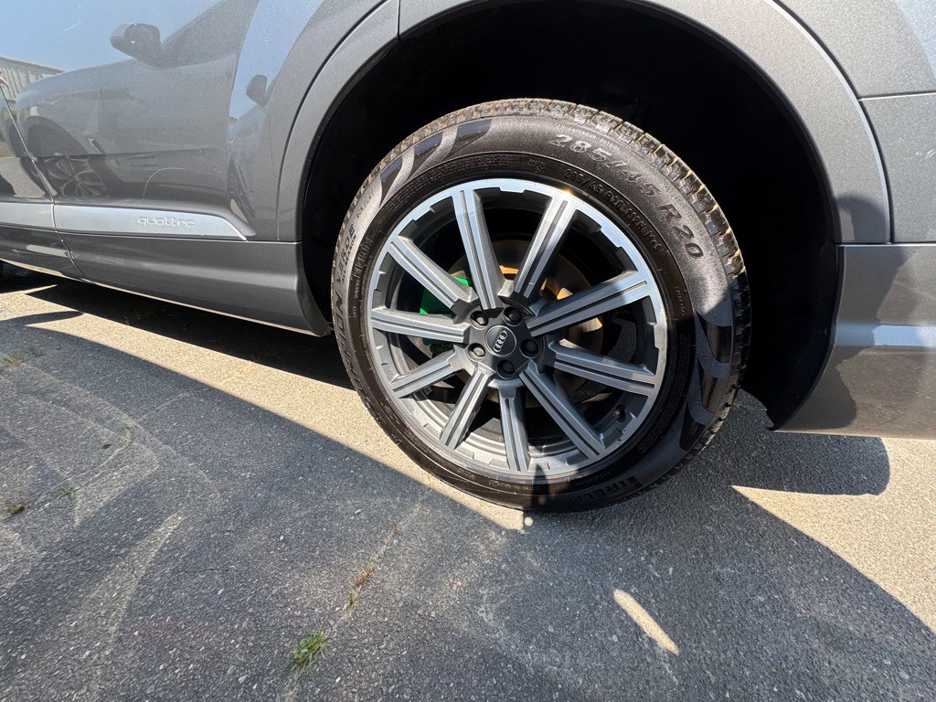 2017 Audi Q7 Image 26