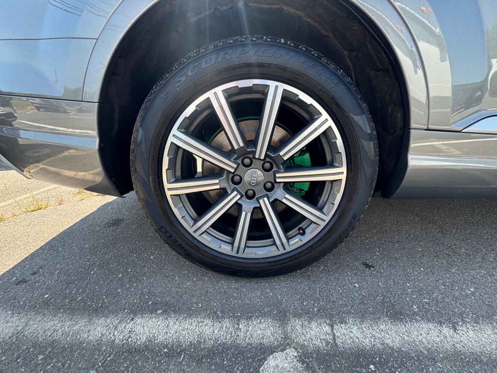 2017 Audi Q7 Image 27