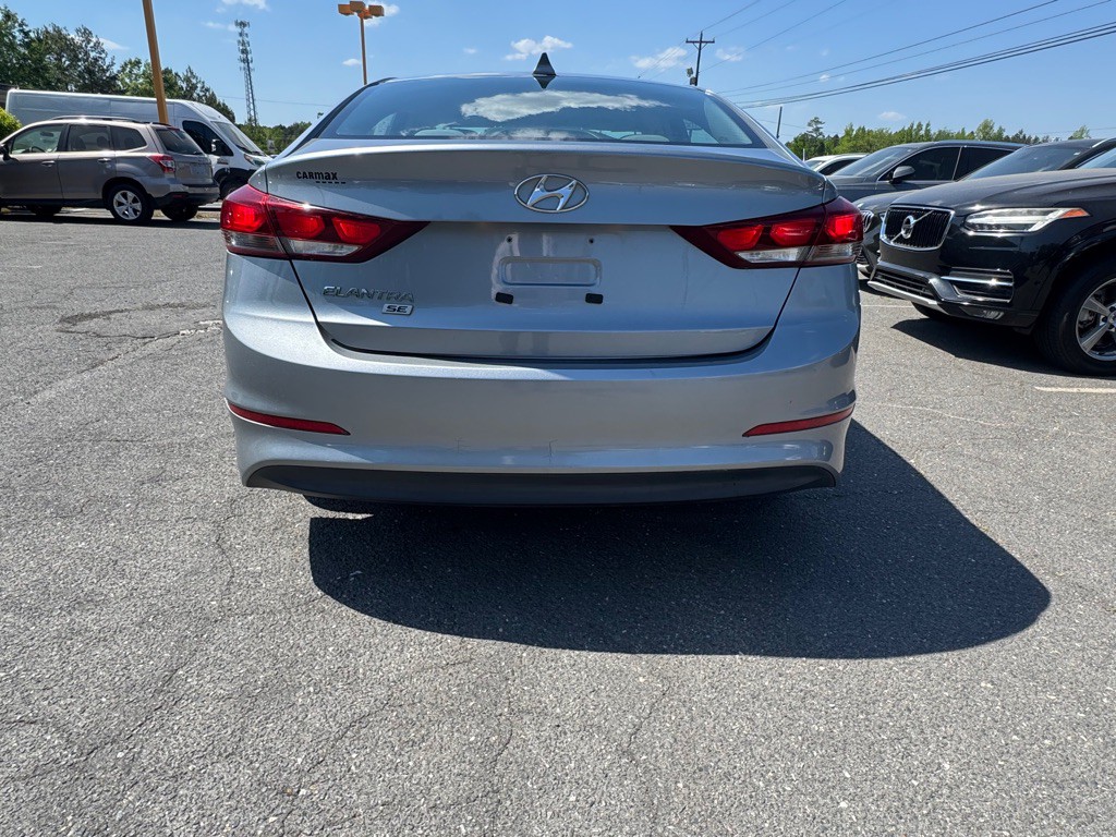 2017 Hyundai Elantra Image 6