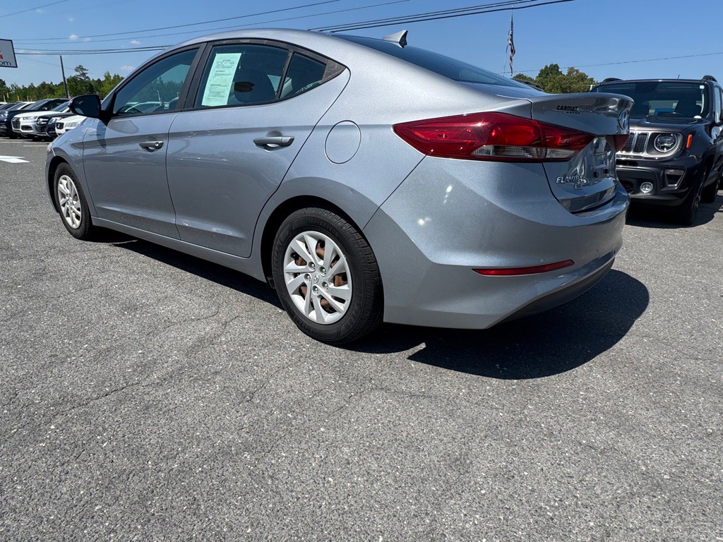 2017 Hyundai Elantra Image 7