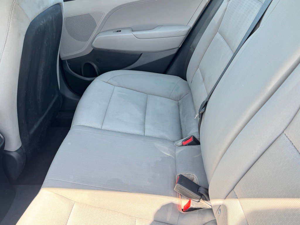 2017 Hyundai Elantra Image 13