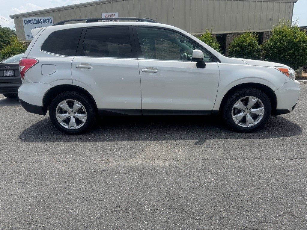 2015 Subaru Forester Image 4