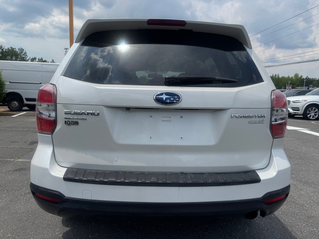 2015 Subaru Forester Image 6