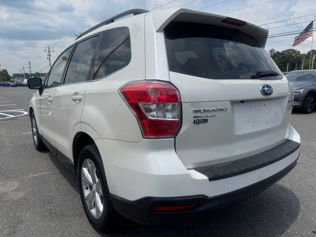 2015 Subaru Forester Image 7